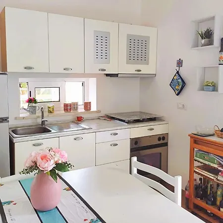 Oikos Ferienhaus Terrasini